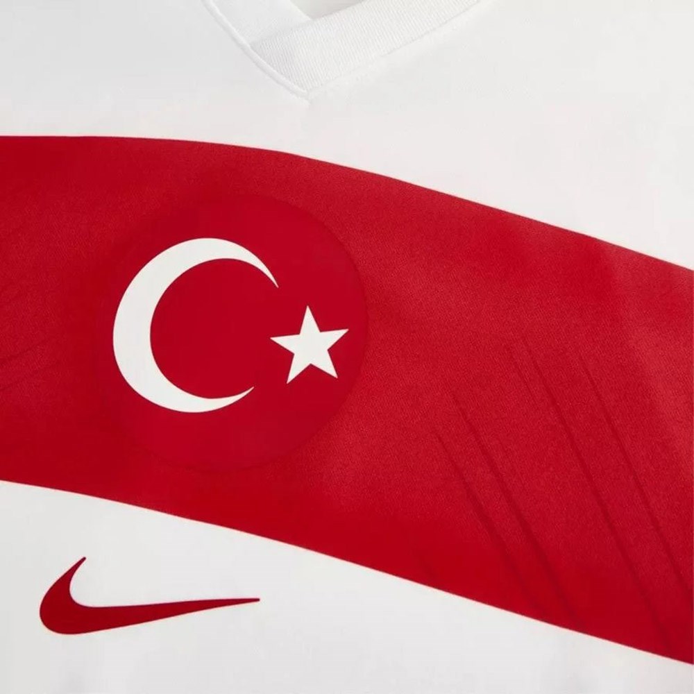 Nike Milli Takım Futbol Forması Beyaz